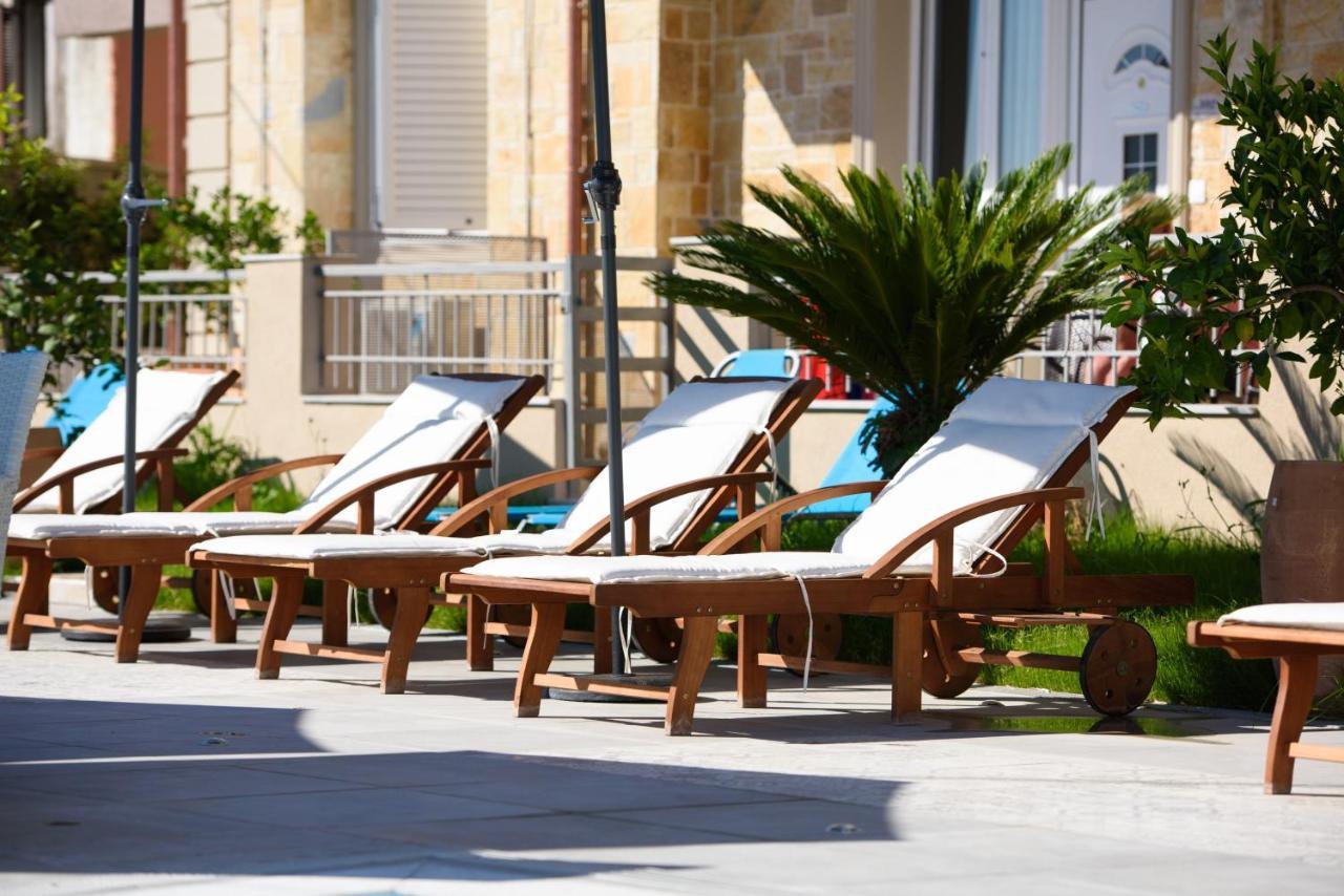Angelo Del'arte Estate מלון 4*