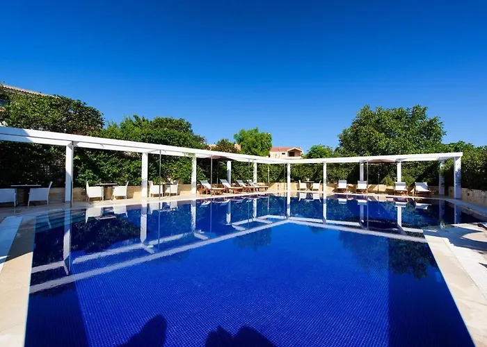 Angelo Del\'Arte Estate